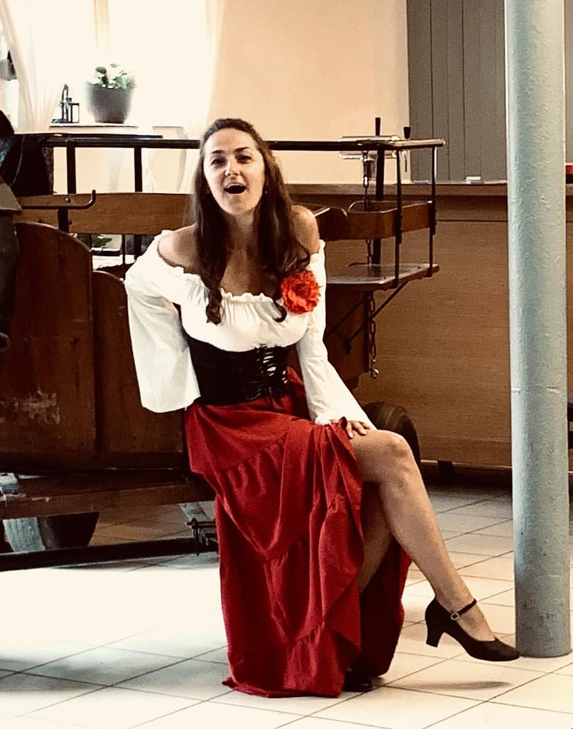 Die Frau. in die ich mich verlieben darf:
Marina Unruh als Carmen (Probenfoto)